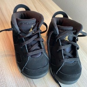 Jordan 6 Retros Black & Gold